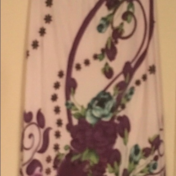 Beautiful maxi dress - Picture 4 of 5